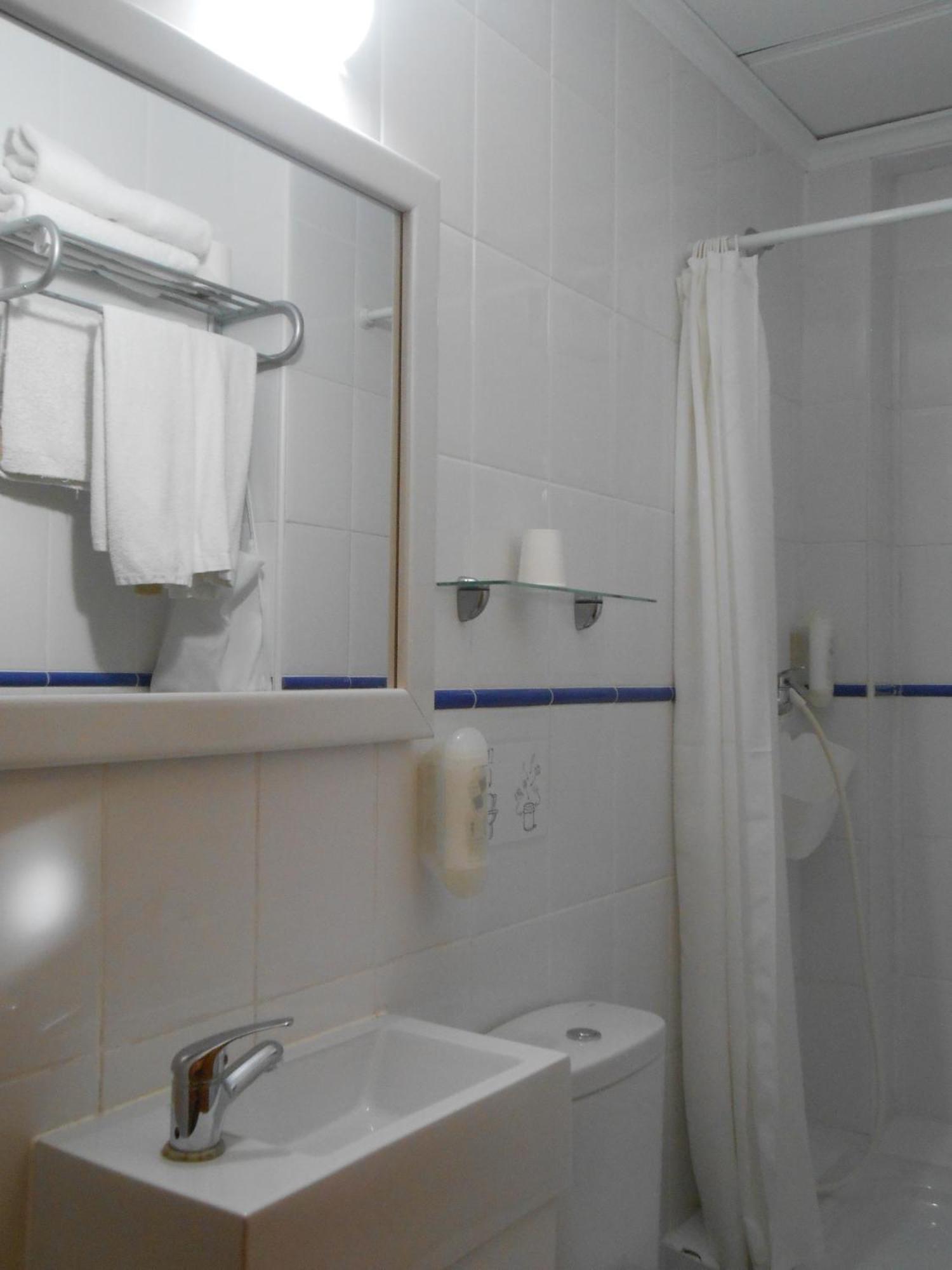 Hostal El Callejon Tarragona Eksteriør billede