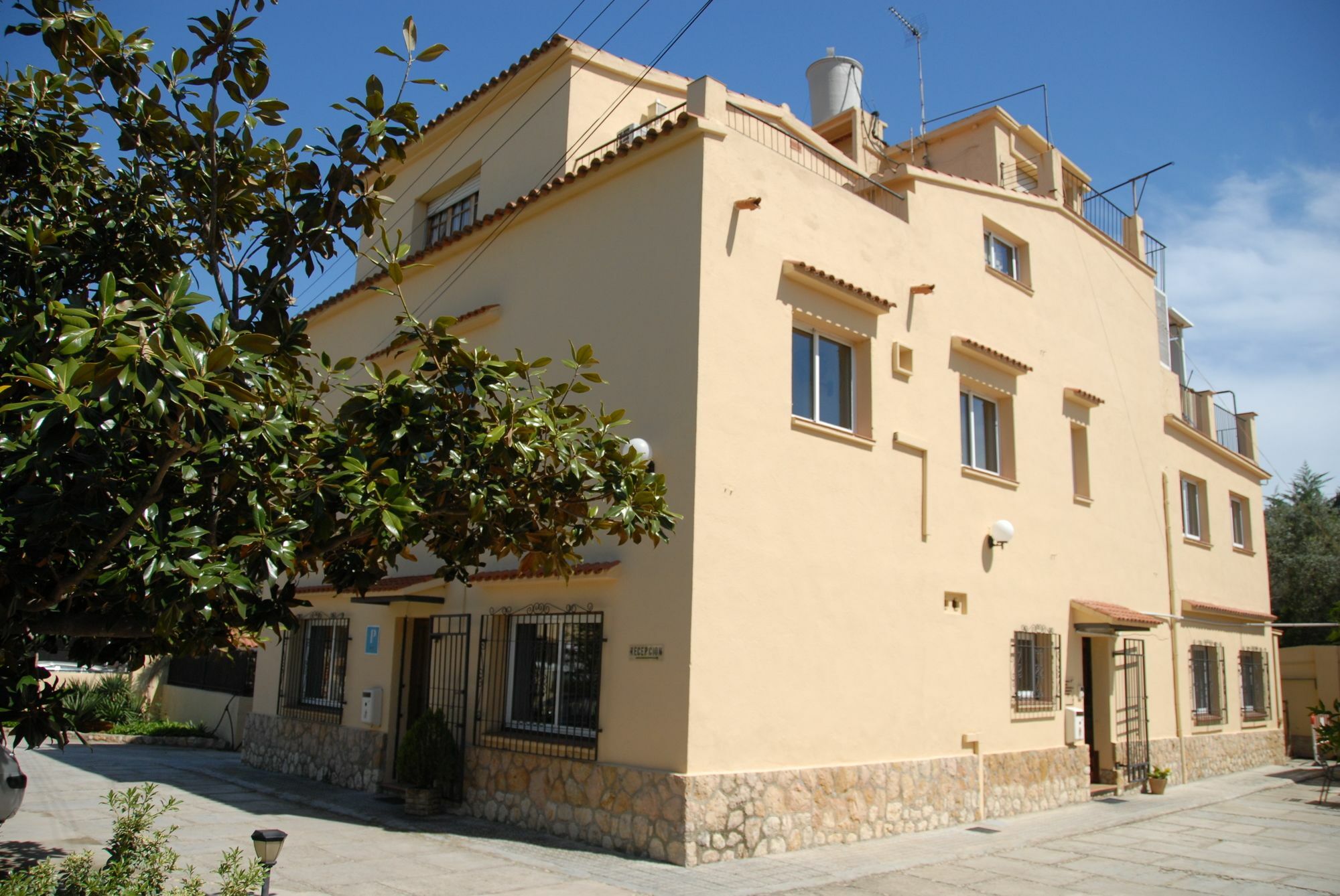 Hostal El Callejon Tarragona Eksteriør billede