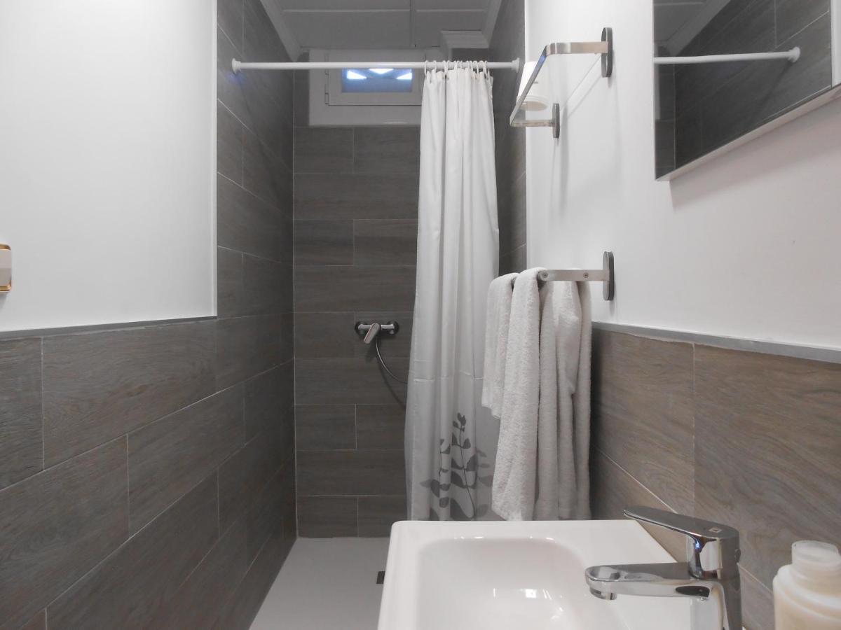 Hostal El Callejon Tarragona Eksteriør billede