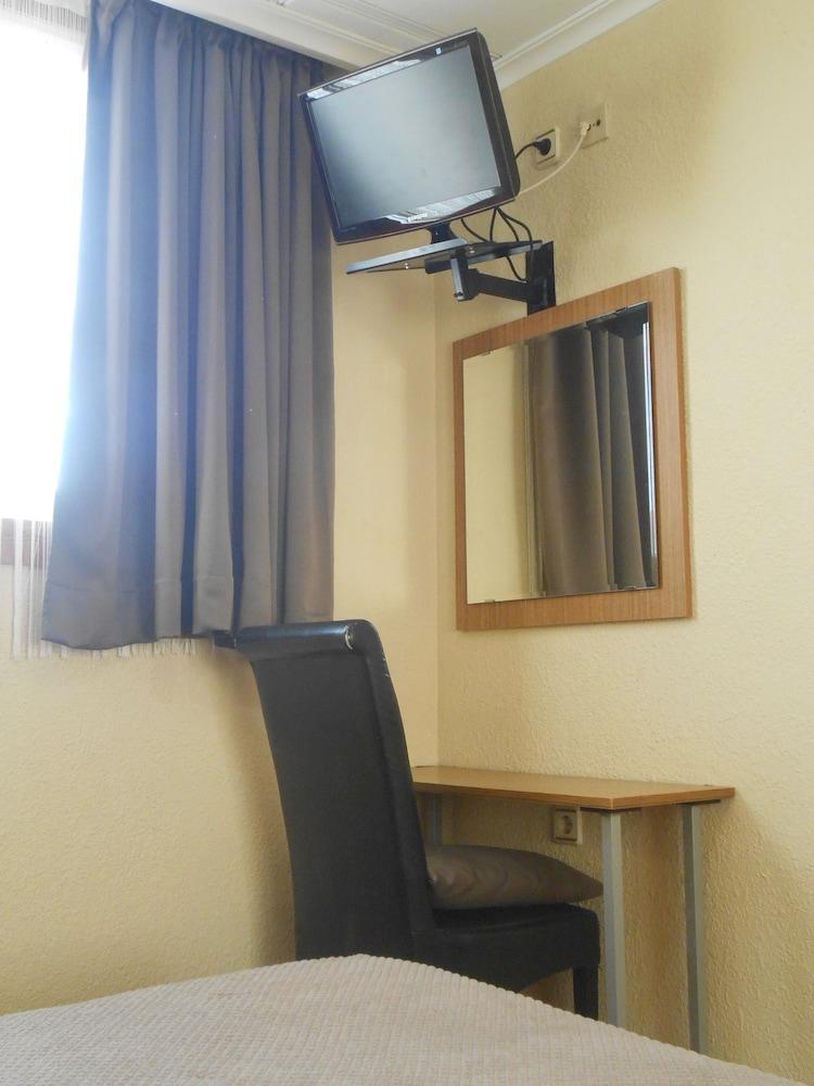 Hostal El Callejon Tarragona Eksteriør billede